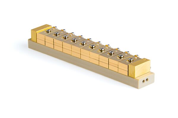 monocrom-passive-diode-bar-stack_edited